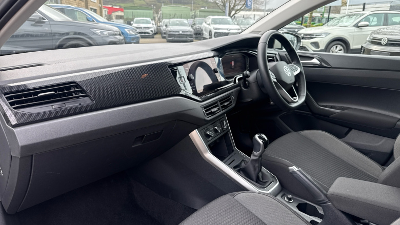 Volkswagen Polo 1.0 Life 5dr Petrol Hatchback